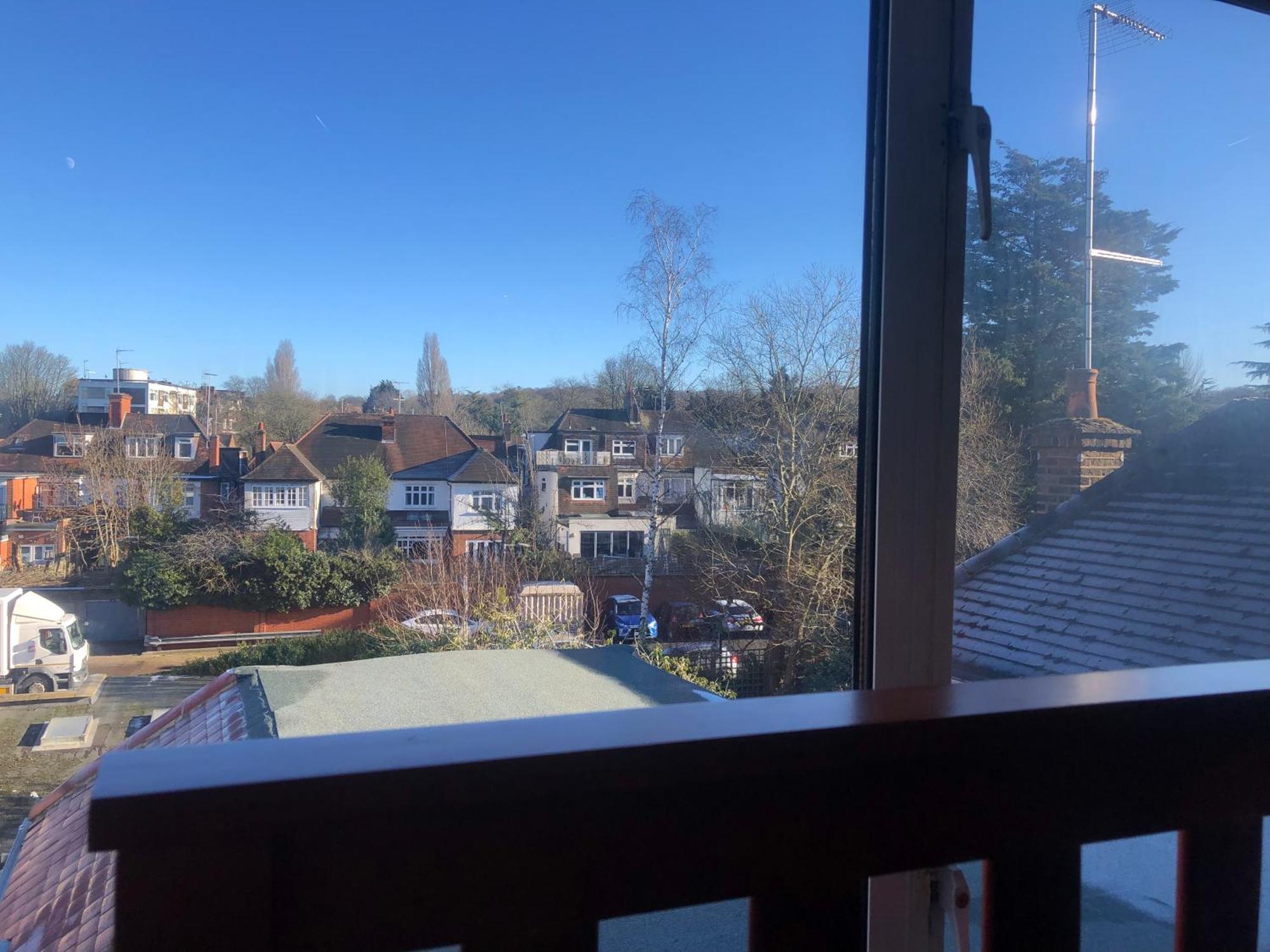 Peaceful Studio-Flat With Driveway In Golders Green Apartment London Bagian luar foto